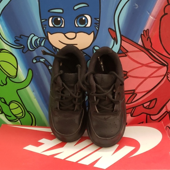 Air Force Ones (FLASH SALE) - Picture 3 of 4